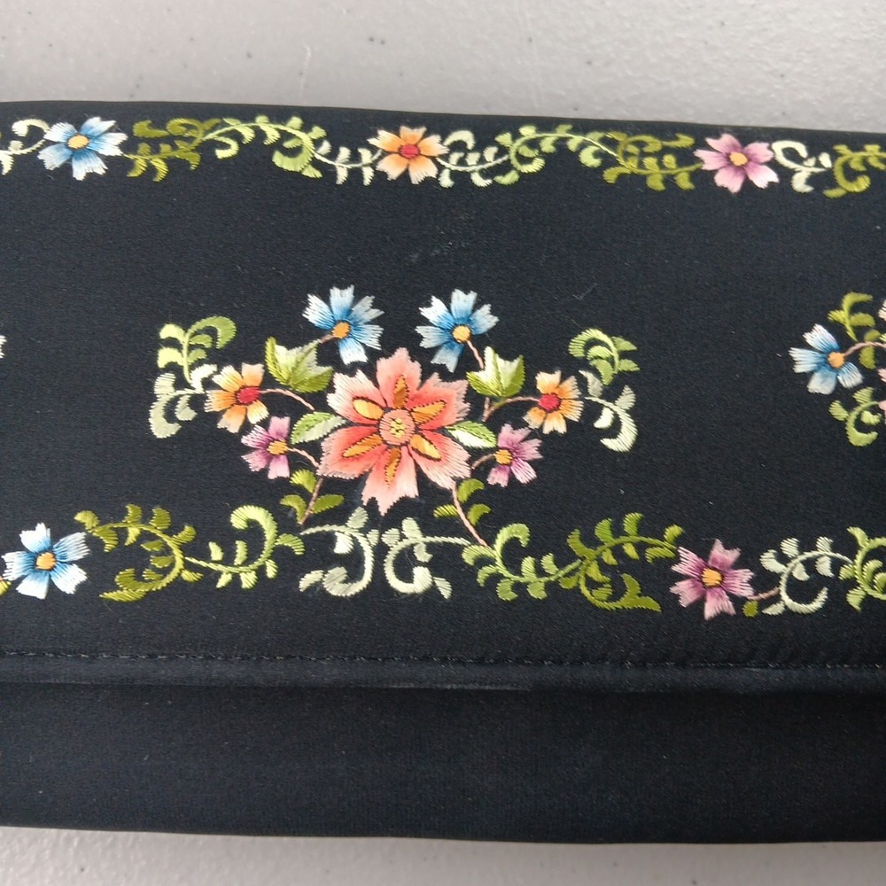 VTG Black Floral Embroidered Evening Purse Clutch Bavarian BOHO Prairie Romantic - Picture 3 of 9